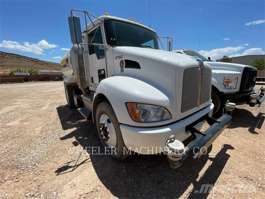 Kenworth WT2000 A Tartályos teherautók