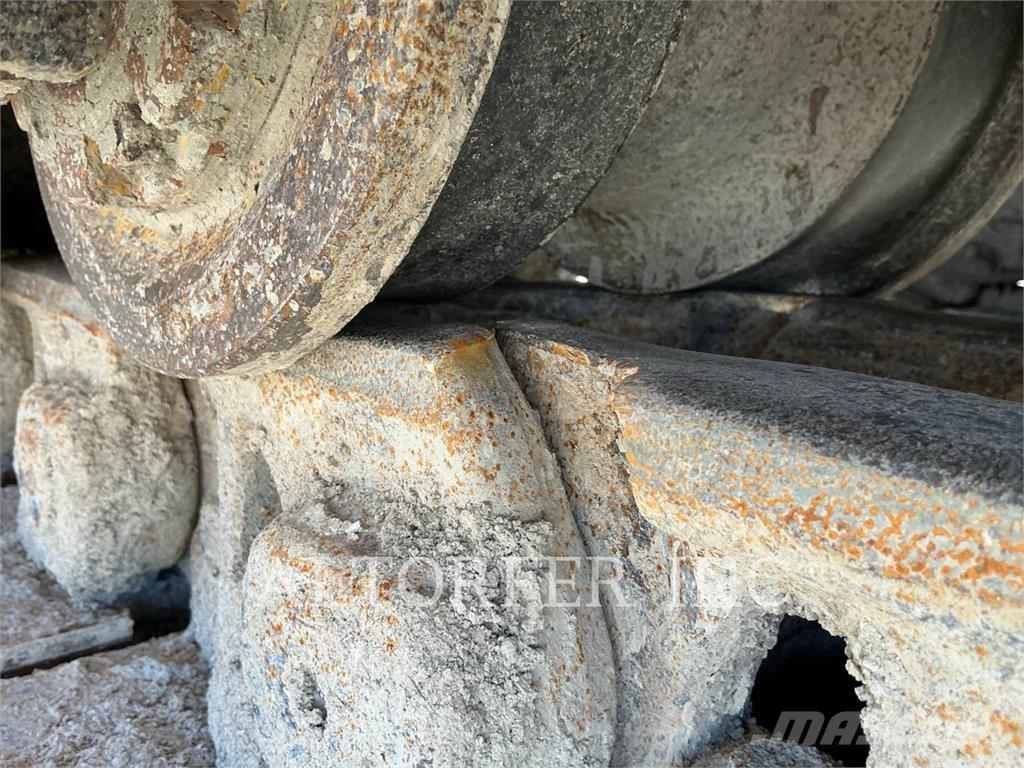 Komatsu D155AX-8 lánctalpas dózerek