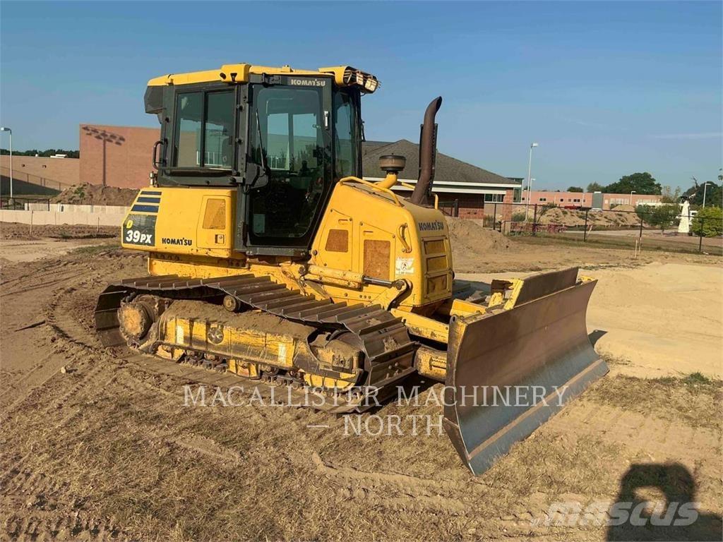 Komatsu D39PX-23 lánctalpas dózerek