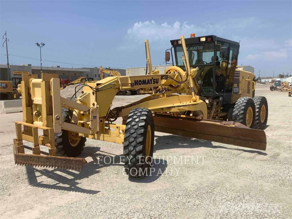 Komatsu GD655-3 Gréderek