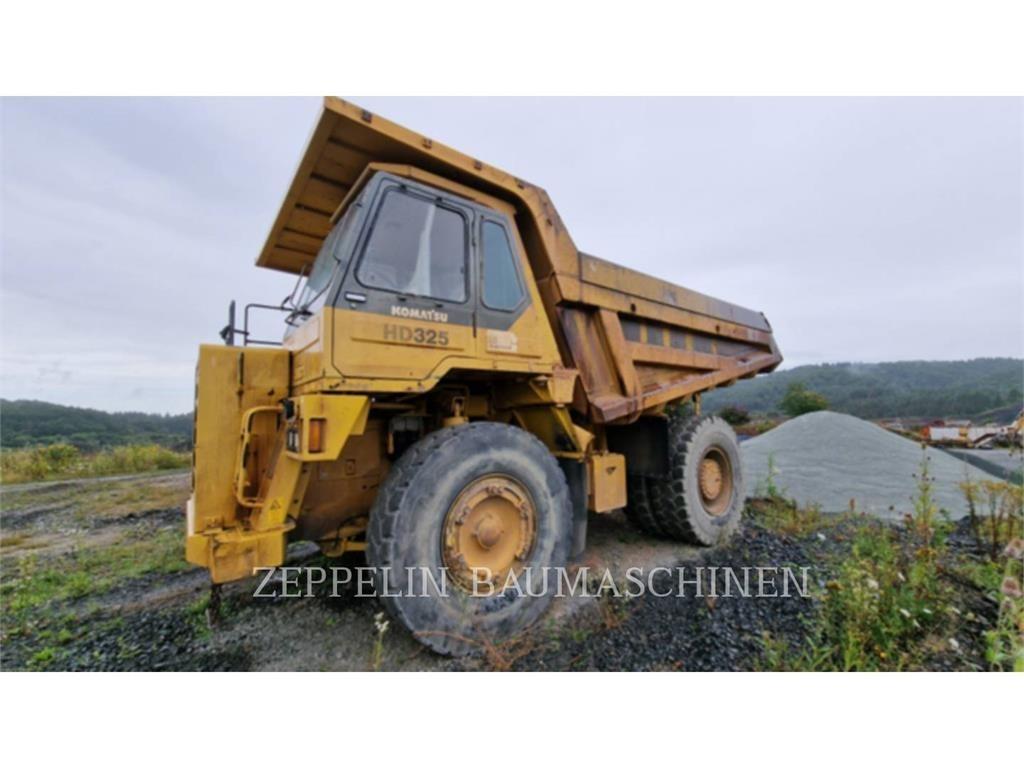 Komatsu HD325-6 Csuklósdömperek