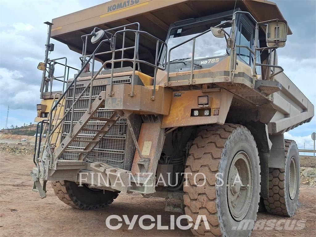 Komatsu HD785-7 Csuklósdömperek