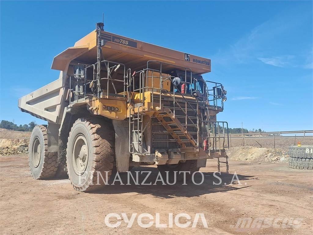 Komatsu HD785-8 Csuklósdömperek