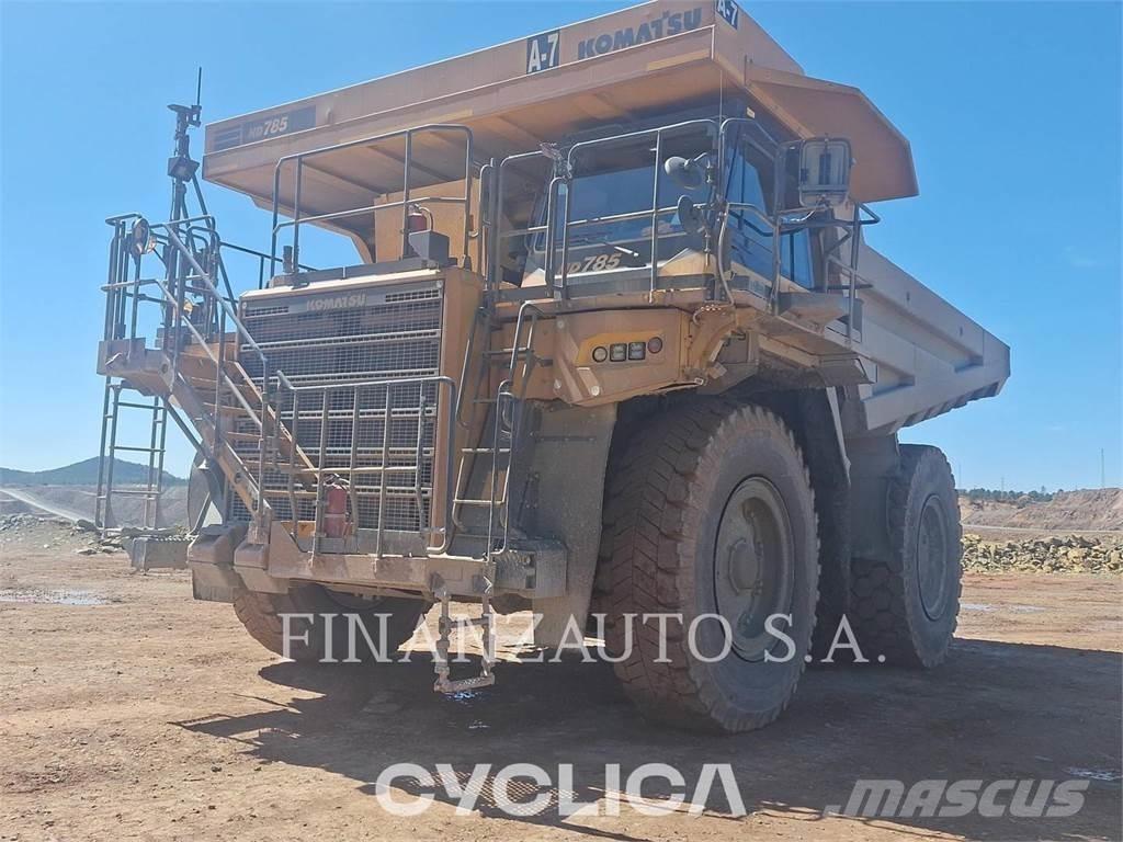 Komatsu HD785-8 Csuklósdömperek