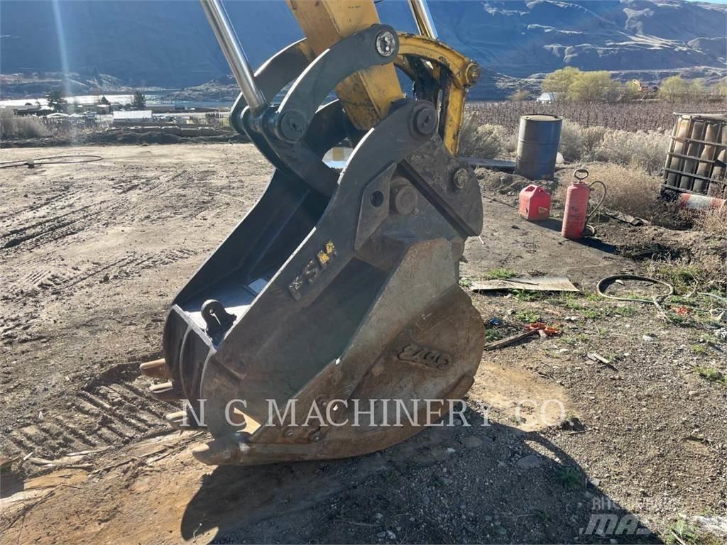 Komatsu PC138USLC Lánctalpas kotrók