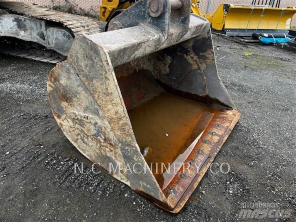 Komatsu PC210LCI-1 Lánctalpas kotrók