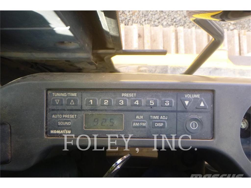 Komatsu PC390LC-10 Lánctalpas kotrók