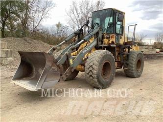 Komatsu WA250-3 Gumikerekes homlokrakodók