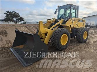 Komatsu WA250-5L Gumikerekes homlokrakodók