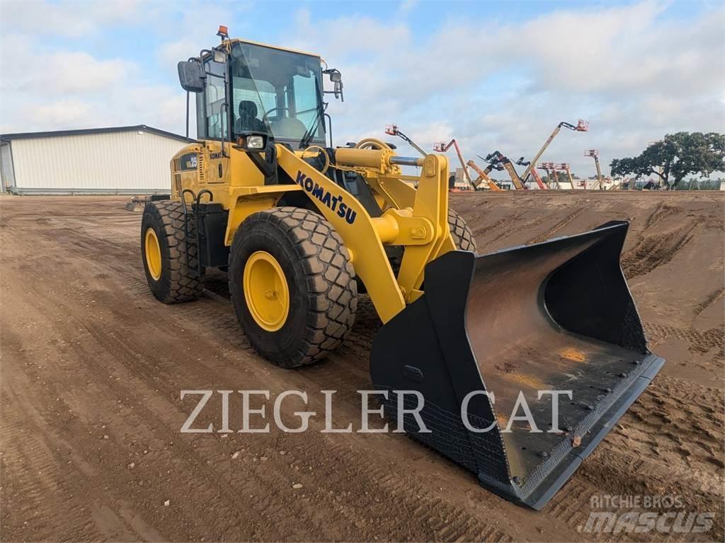Komatsu WA250-5L Gumikerekes homlokrakodók
