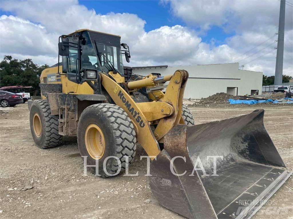 Komatsu WA320-8 Gumikerekes homlokrakodók