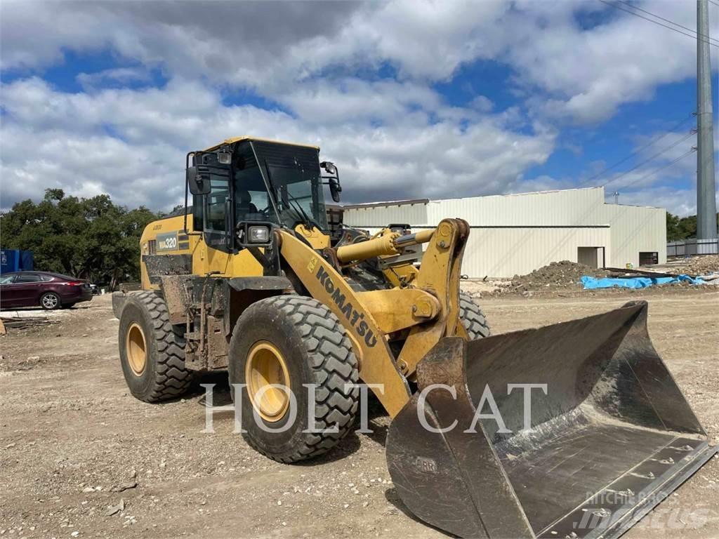 Komatsu WA320-8 Gumikerekes homlokrakodók