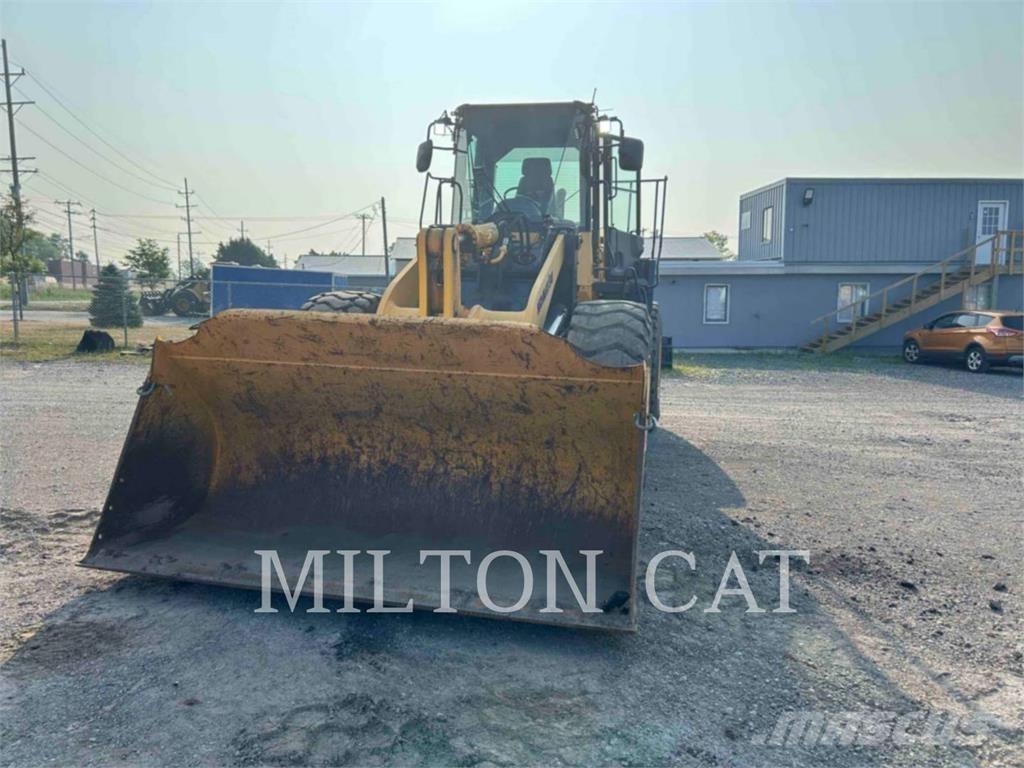 Komatsu WA380 Gumikerekes homlokrakodók