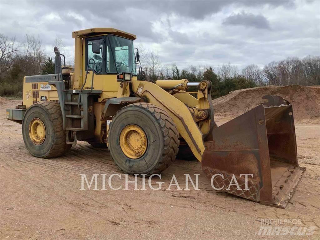Komatsu WA500 Gumikerekes homlokrakodók