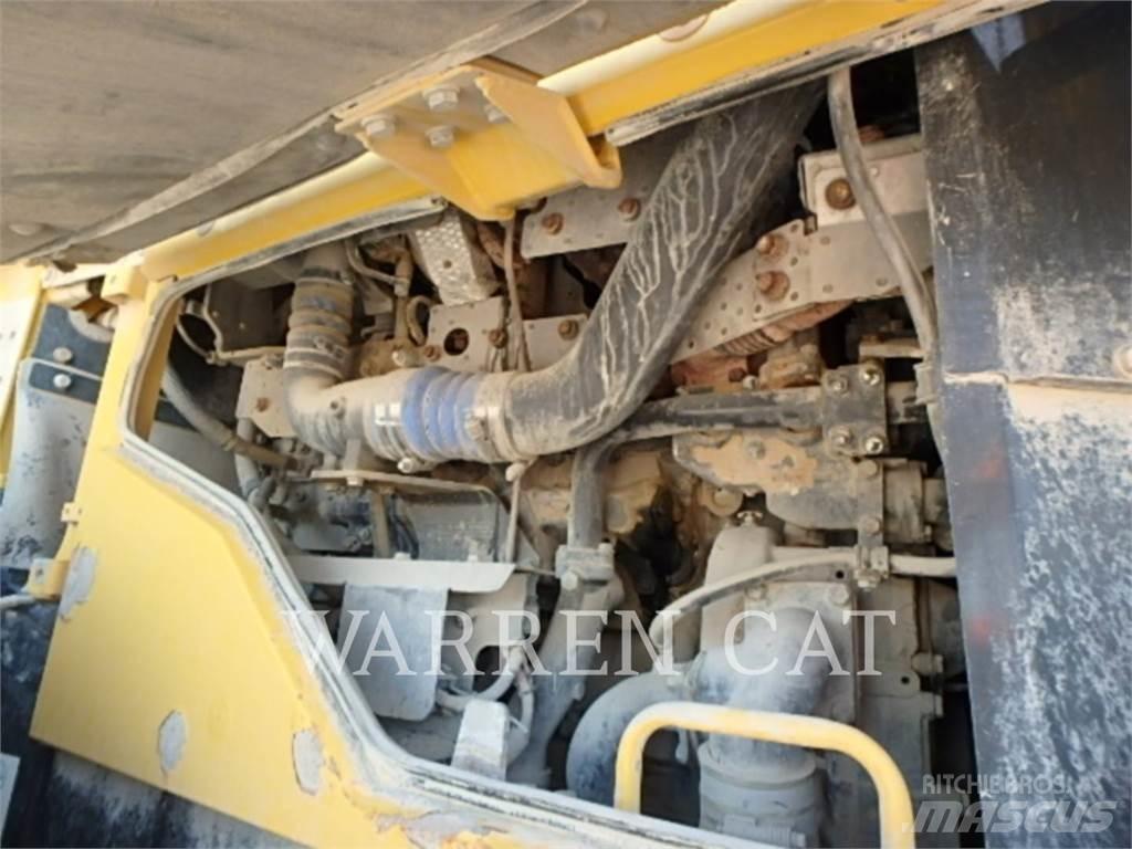 Komatsu WA500-7 Gumikerekes homlokrakodók