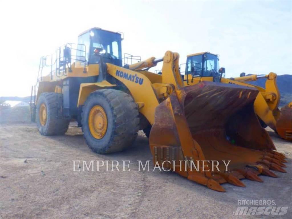 Komatsu WA600-8 Gumikerekes homlokrakodók