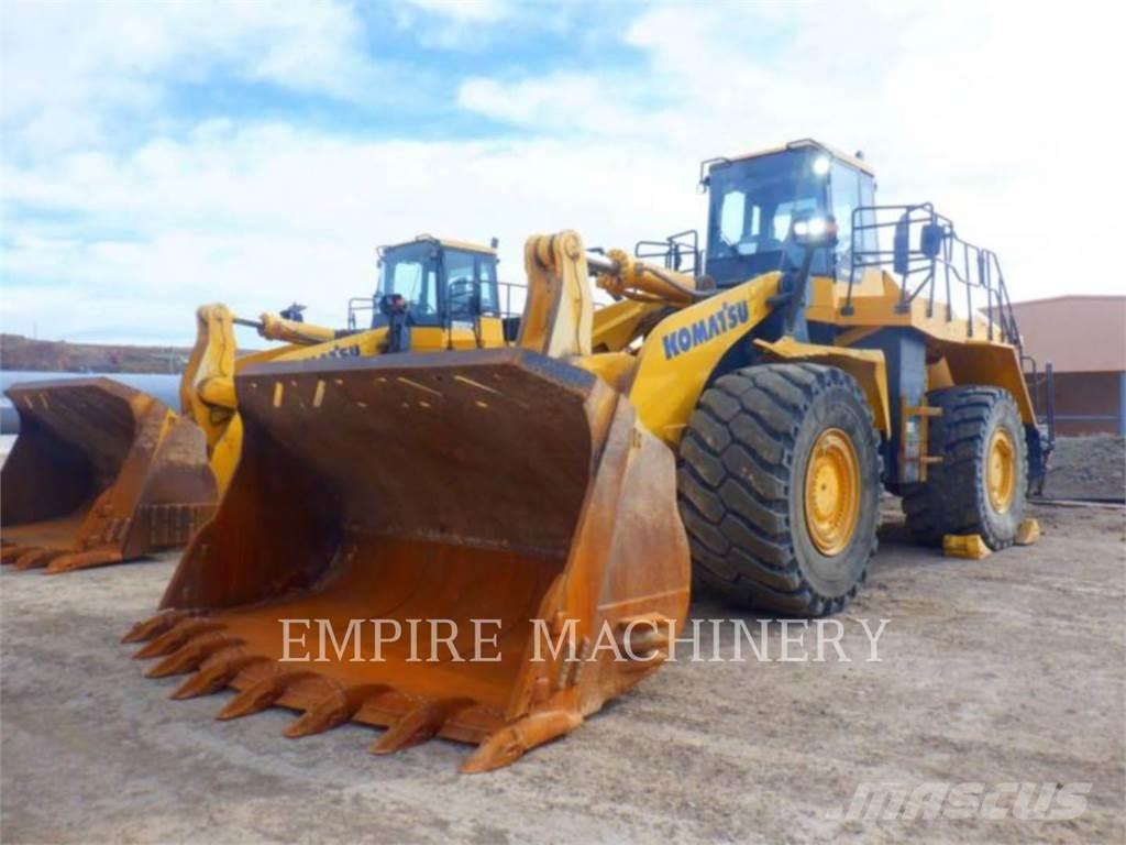 Komatsu WA600-8 Gumikerekes homlokrakodók