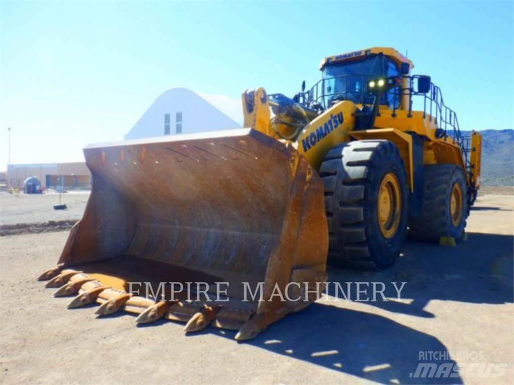 Komatsu WA900-8 Gumikerekes homlokrakodók