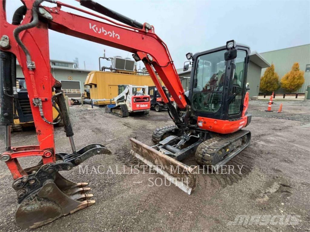 Kubota KX040 Lánctalpas kotrók