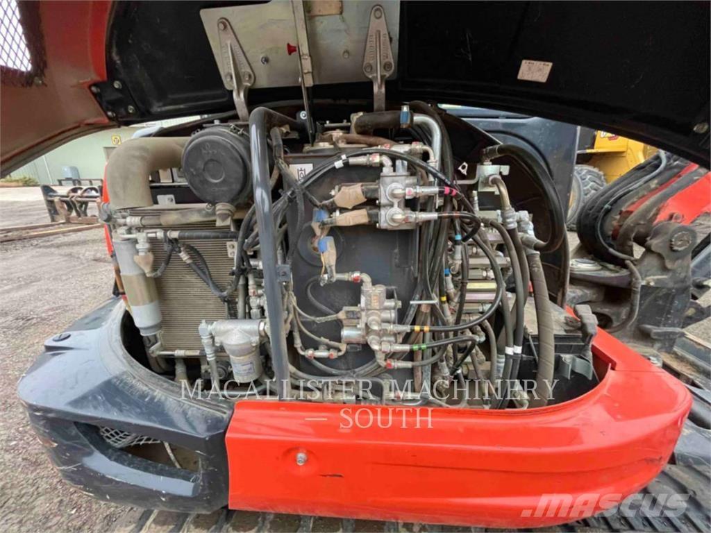 Kubota KX040 Lánctalpas kotrók