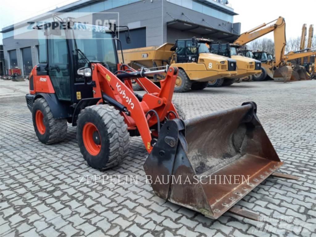 Kubota R090 Gumikerekes homlokrakodók