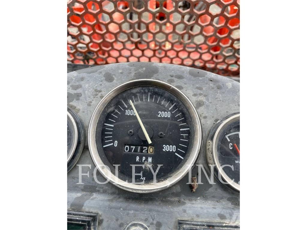 Kubota R420ST Gumikerekes homlokrakodók