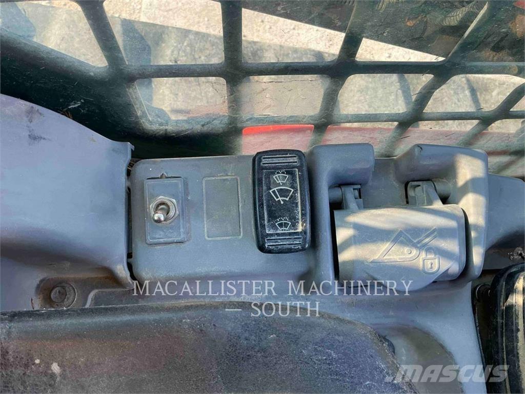 Kubota SVL75 Lánctalpas homlokrakodók