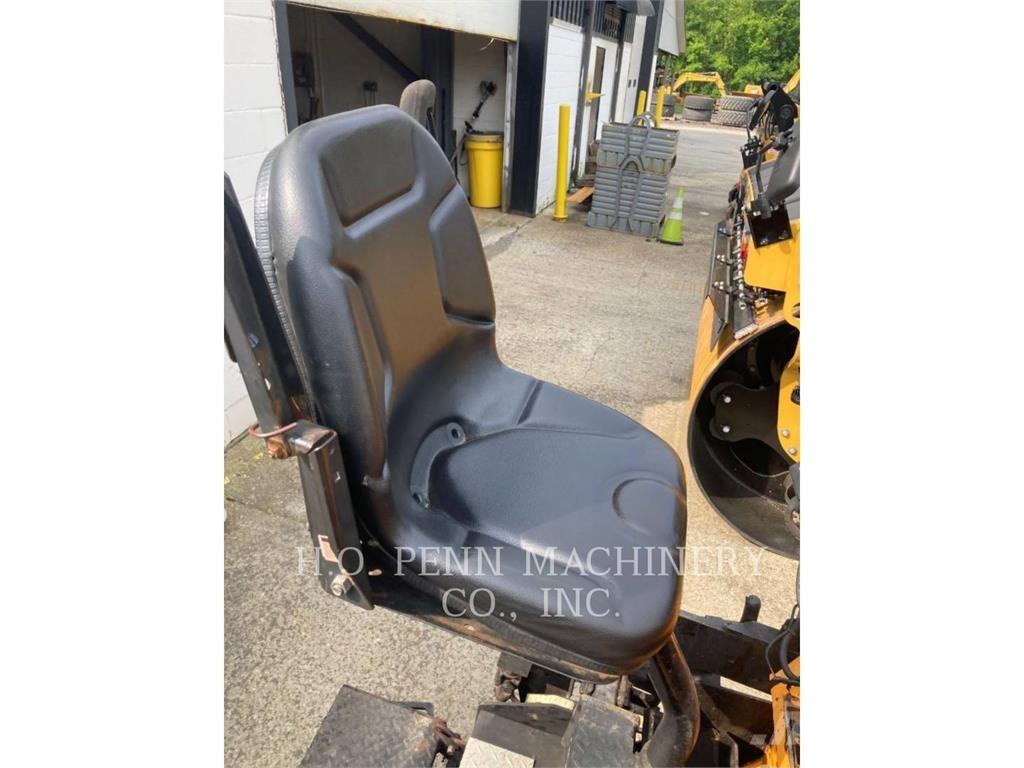 LeeBoy 8515 Aszfalt terítõ gépek