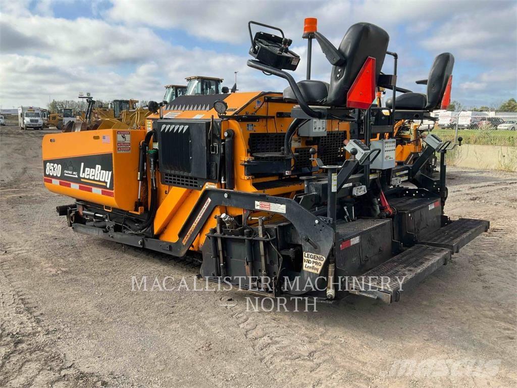 LeeBoy 8530 Aszfalt terítõ gépek