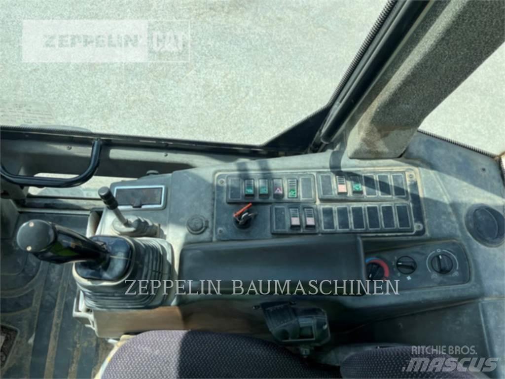 Liebherr L506 Gumikerekes homlokrakodók