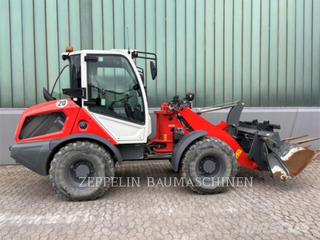 Liebherr L506 Gumikerekes homlokrakodók