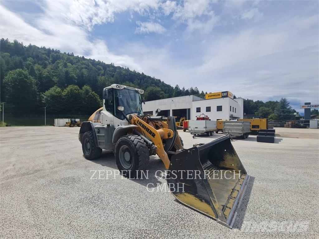 Liebherr L526 Gumikerekes homlokrakodók