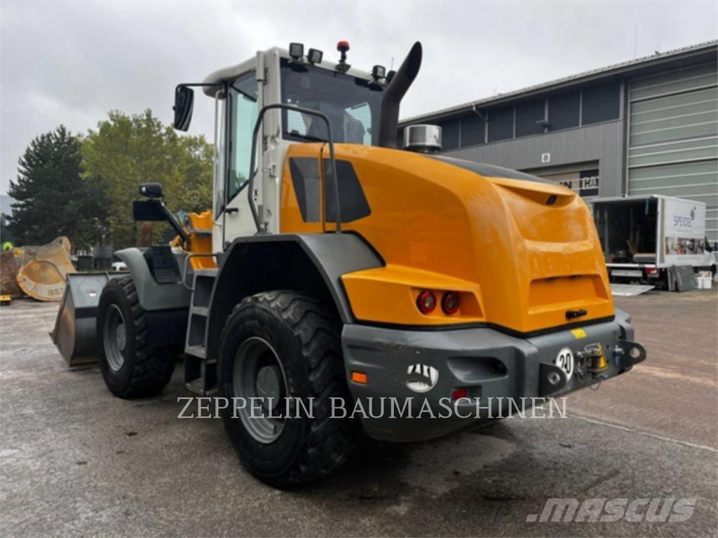 Liebherr L526 Gumikerekes homlokrakodók
