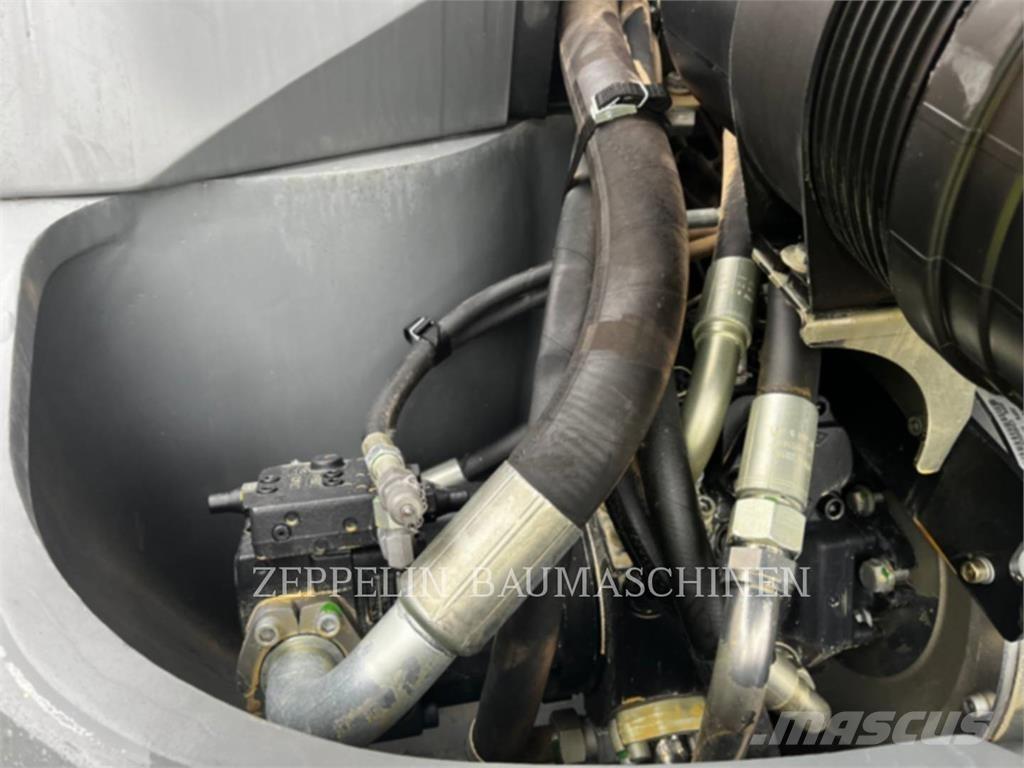 Liebherr L526 Gumikerekes homlokrakodók
