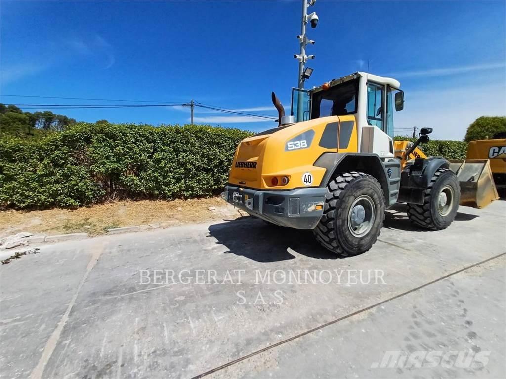 Liebherr L538 Gumikerekes homlokrakodók
