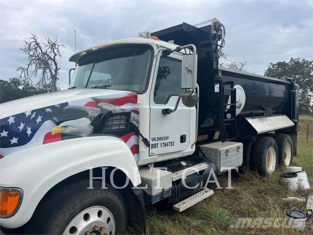 Mack GRANITE CV713 Egyéb