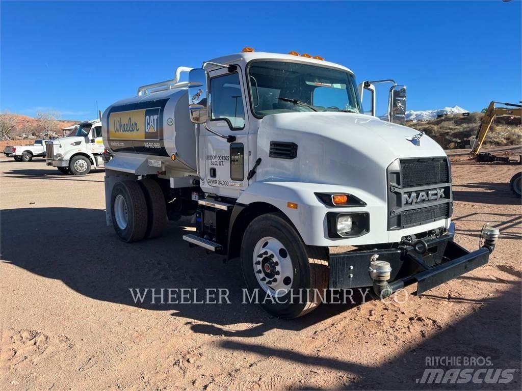 Mack WT2000 A Tartályos teherautók