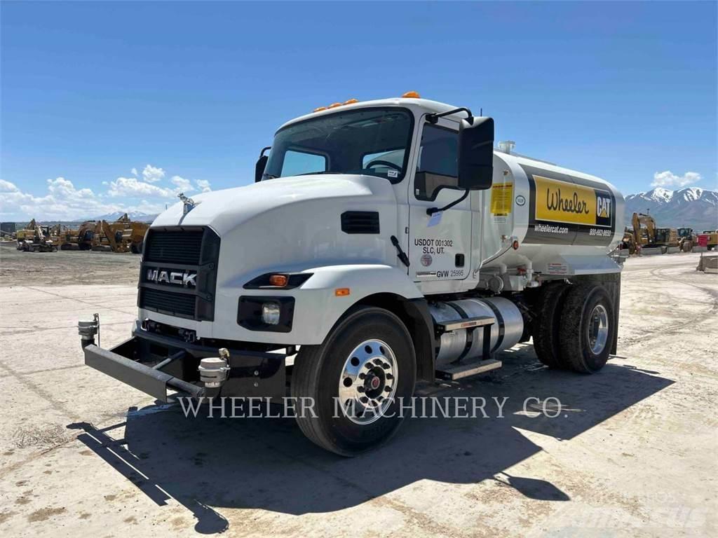 Mack WT2000 A Tartályos teherautók