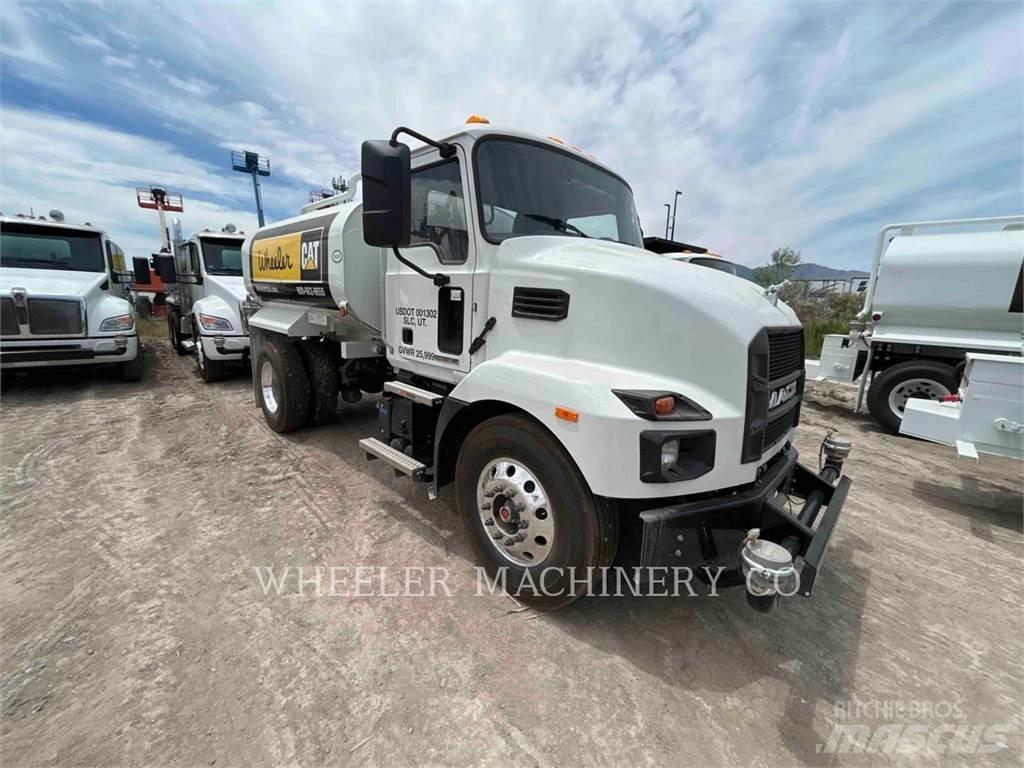 Mack WT2000 A Tartályos teherautók
