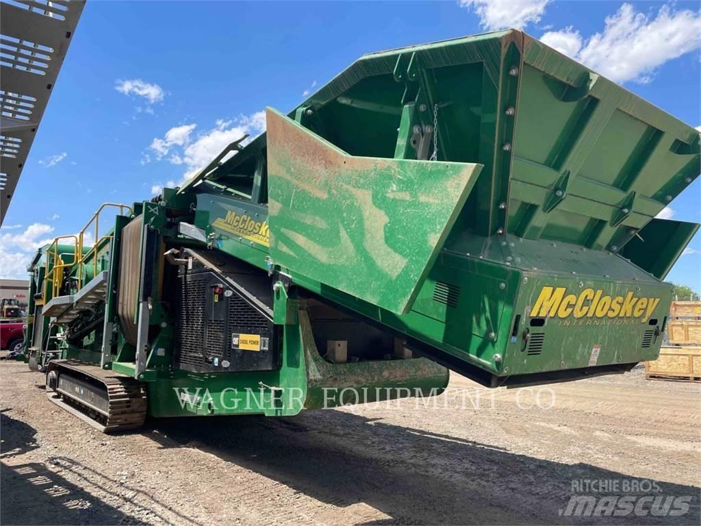 McCloskey R230 Törőgépek