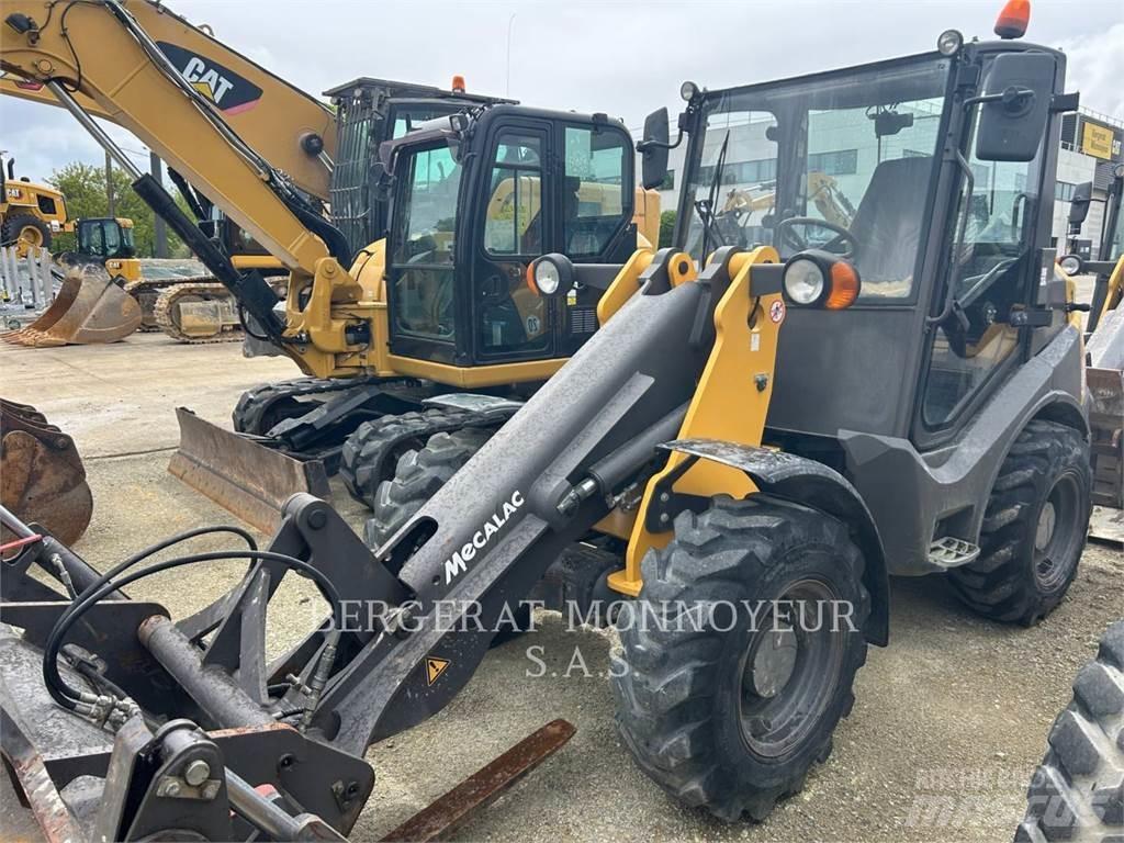 Mecalac AX850 Gumikerekes homlokrakodók