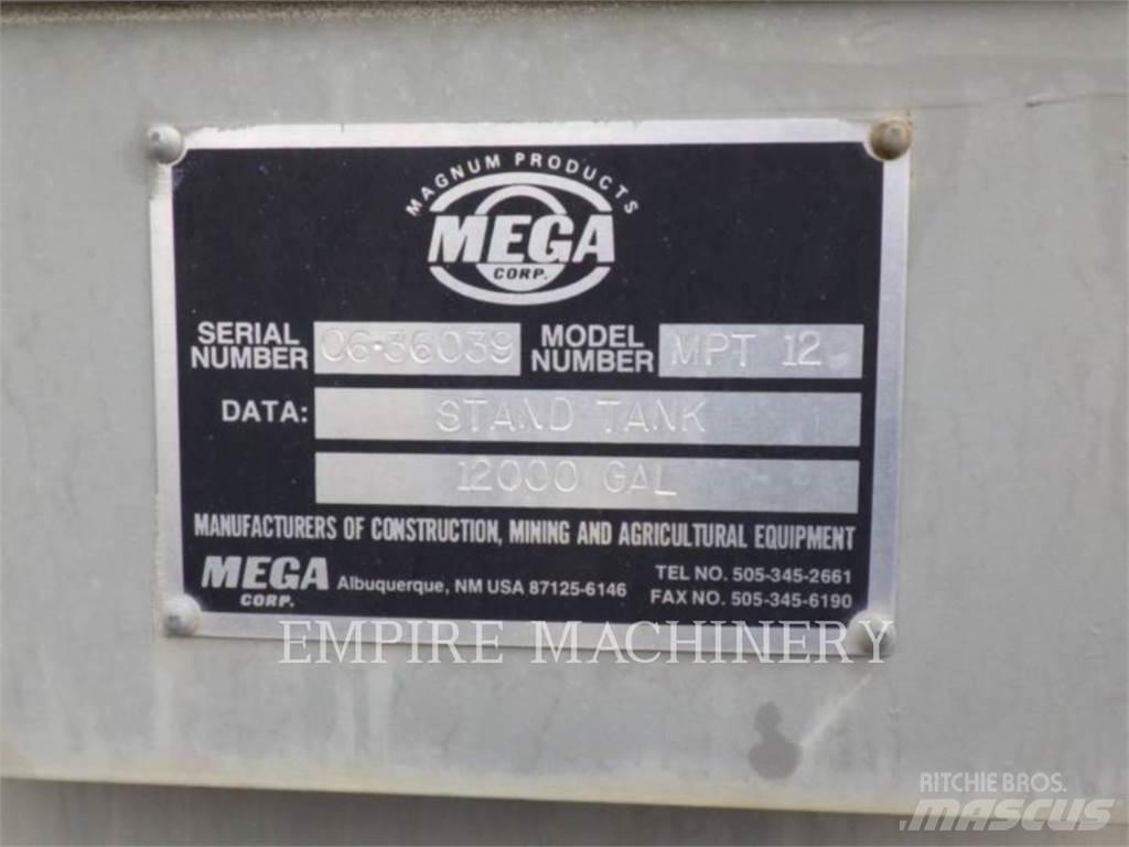Mega CORP 12K TOWER Mezőgazdasági tartályok