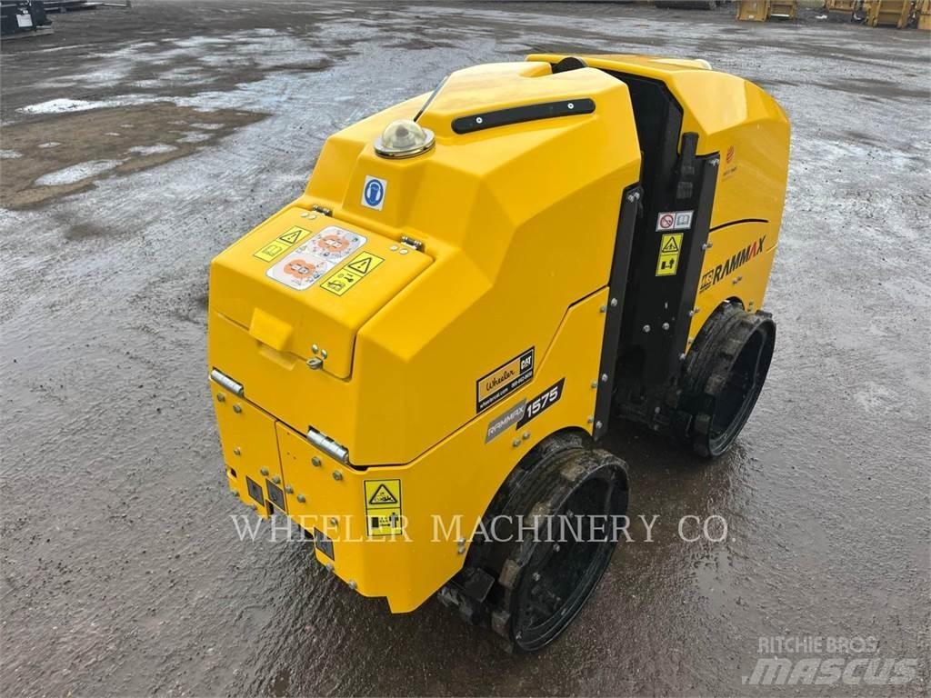 MultiQuip RX1575 Ikerdobos hengerek