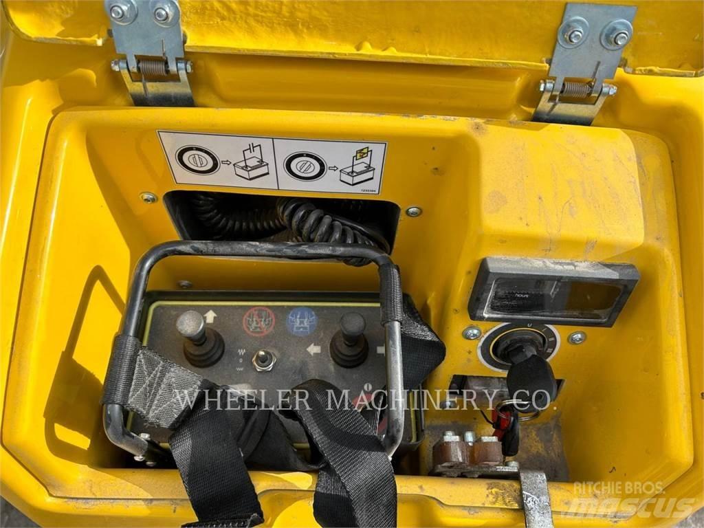 MultiQuip RX1575 Ikerdobos hengerek