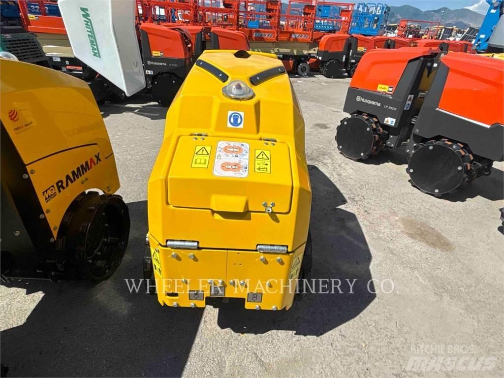 MultiQuip RX1575 Ikerdobos hengerek