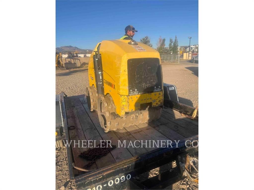 MultiQuip RX1575 Ikerdobos hengerek