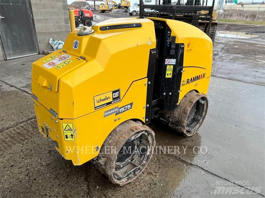 MultiQuip RX1575 Ikerdobos hengerek