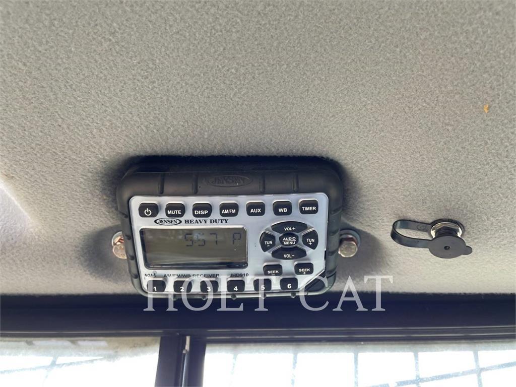 New Holland C237 Lánctalpas homlokrakodók