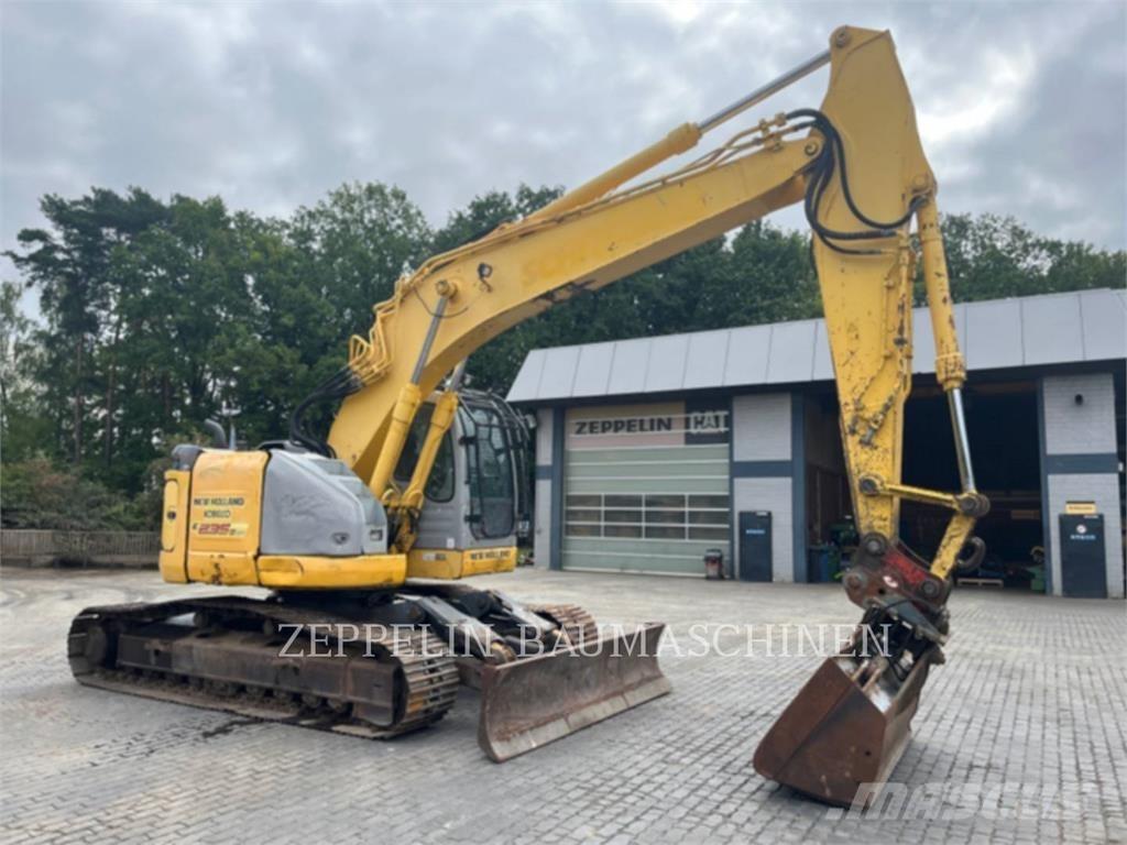 New Holland E235 Lánctalpas kotrók