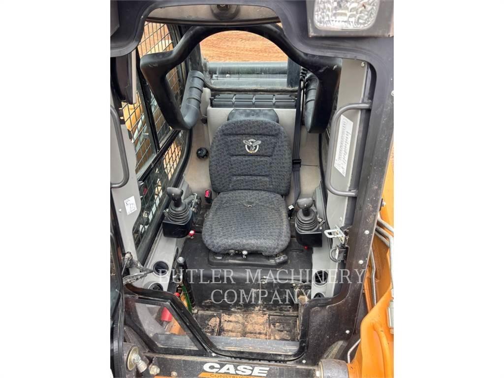 New Holland TV370B Lánctalpas homlokrakodók